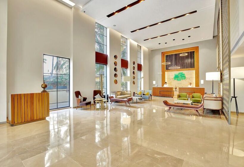 هتل Holiday Inn Goa Candolim