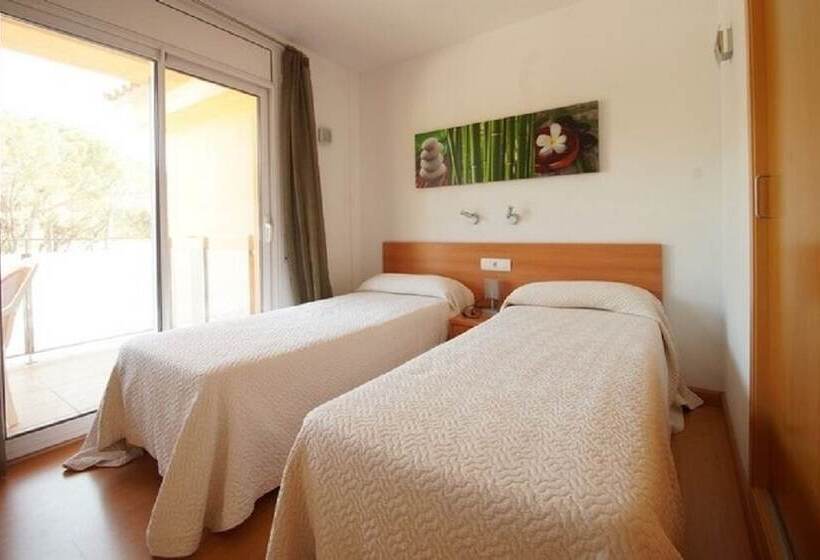 Aparthotel Arenal