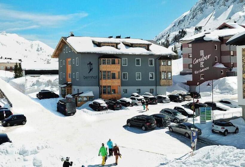 Aparthotel Bernhof