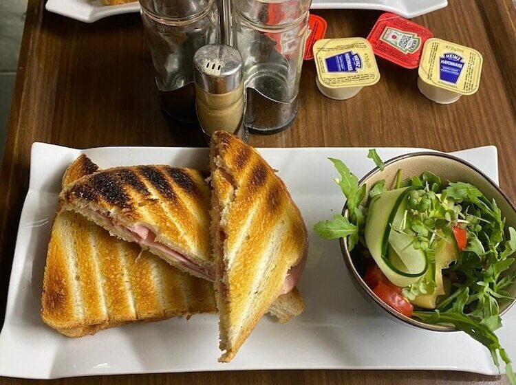 בית מלון כפרי Auberge Le Relais