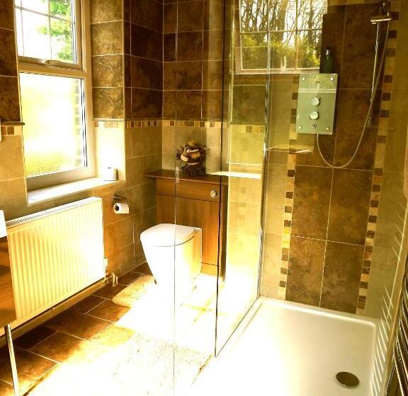 فندق Broadway House