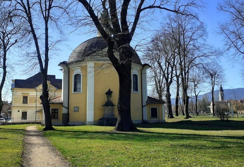 בית מלון כפרי Casanova