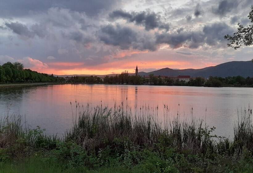 בית מלון כפרי Casanova