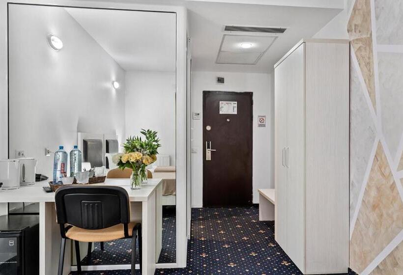 Fotos del hotel Charter Otopeni:  29 Fotos del hotel Charter Otopeni:  29