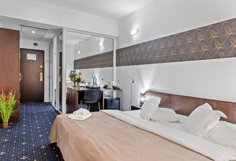 Fotos del hotel Charter Otopeni:  16 Fotos del hotel Charter Otopeni:  16