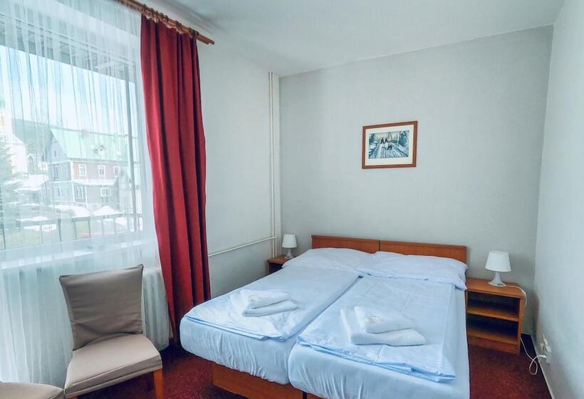 ホテル Harrachov 702