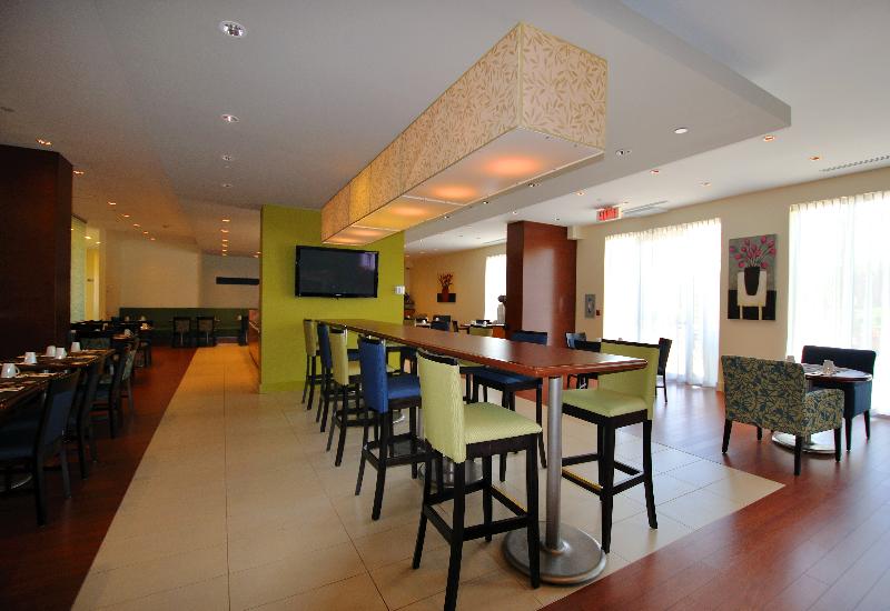 Fotos del hotel Holiday Inn & Suites Montreal Airport:  30