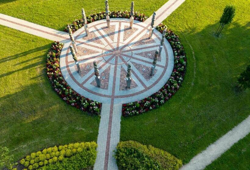 هتل Jelgava