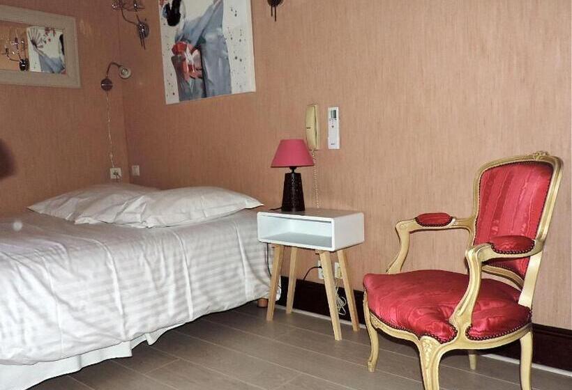 בית מלון כפרי Logis Domaine Du Prieure