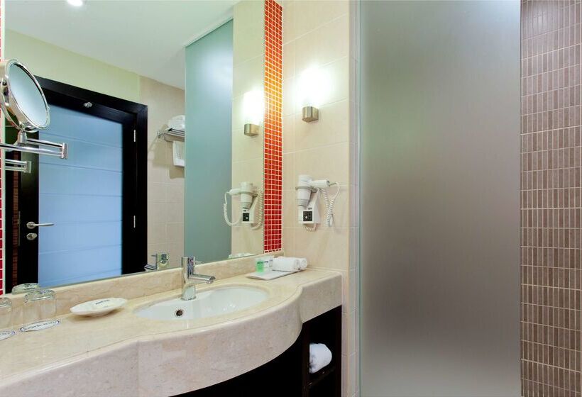 هتل Park Inn By Radisson Al Khobar