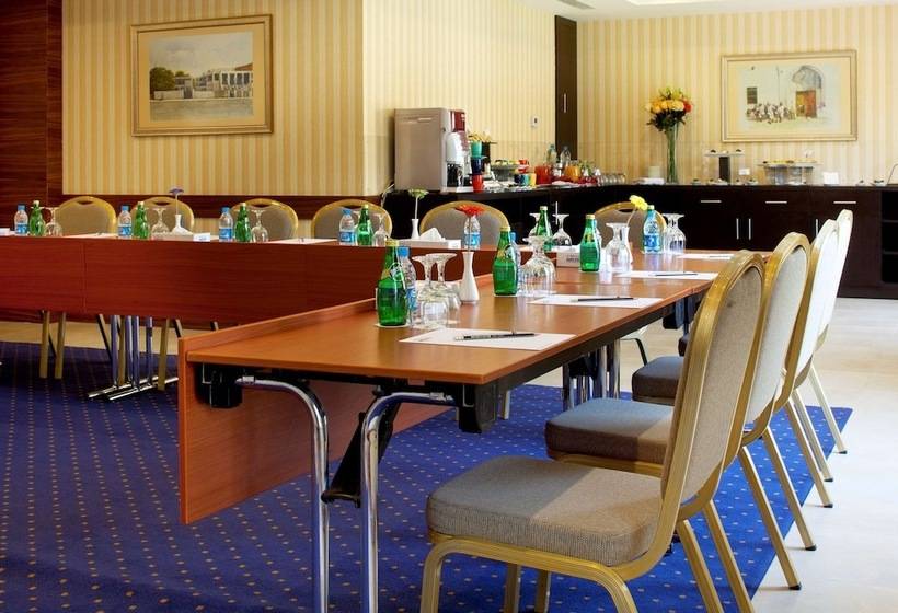 هتل Park Inn By Radisson Al Khobar