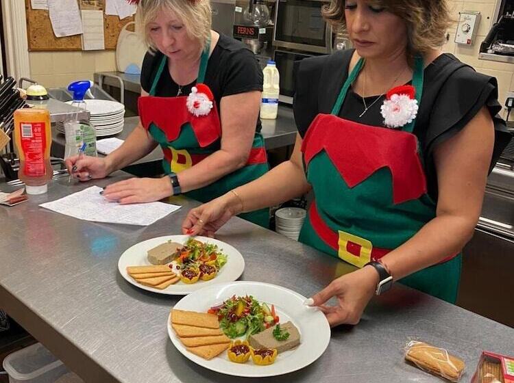 هتل The Quorn Lodge