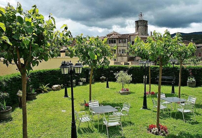 هتل Restaurante La Quadra
