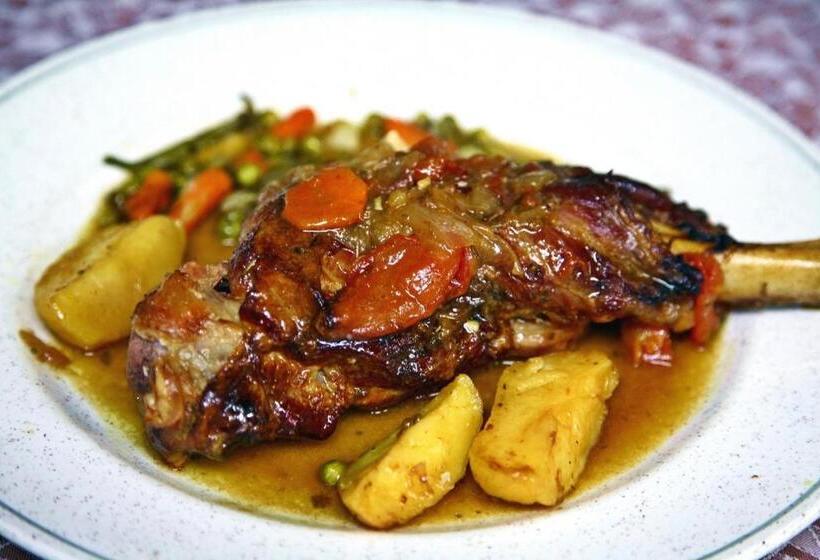 هتل Restaurante La Quadra