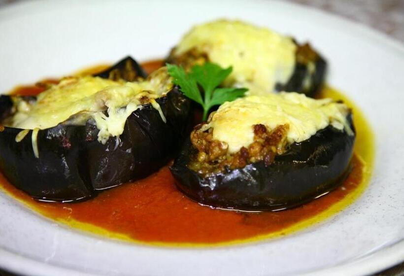 هتل Restaurante La Quadra