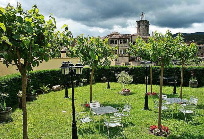 هتل Restaurante La Quadra