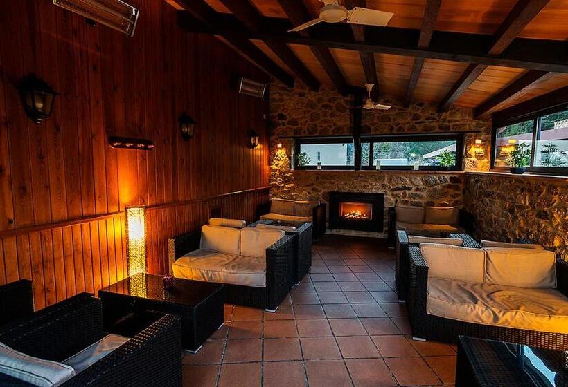 هتل Restaurante La Quadra