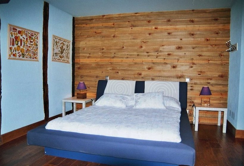 فندق ريفى Los Espinares