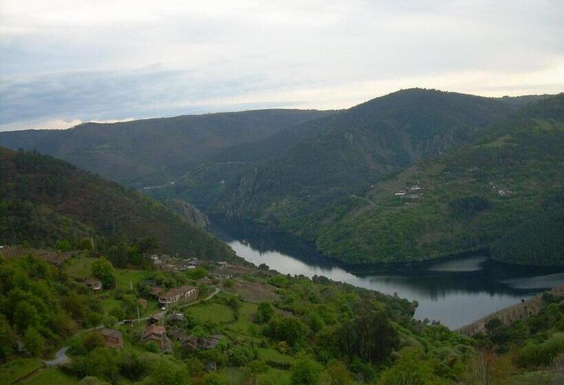 هتل روستایی Rectoral De Castillon