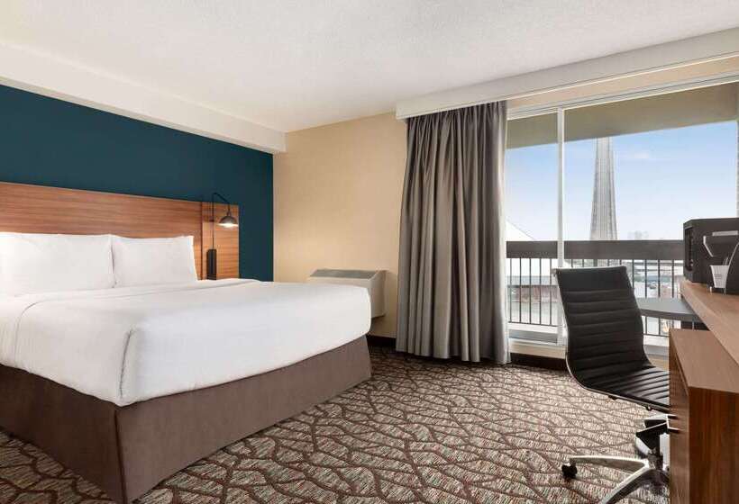 هتل Wyndham Garden Niagara Falls Fallsview