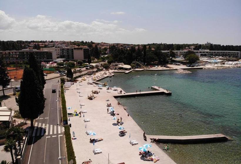 Пансион Apartments And Rooms With Parking Space Porec 6917