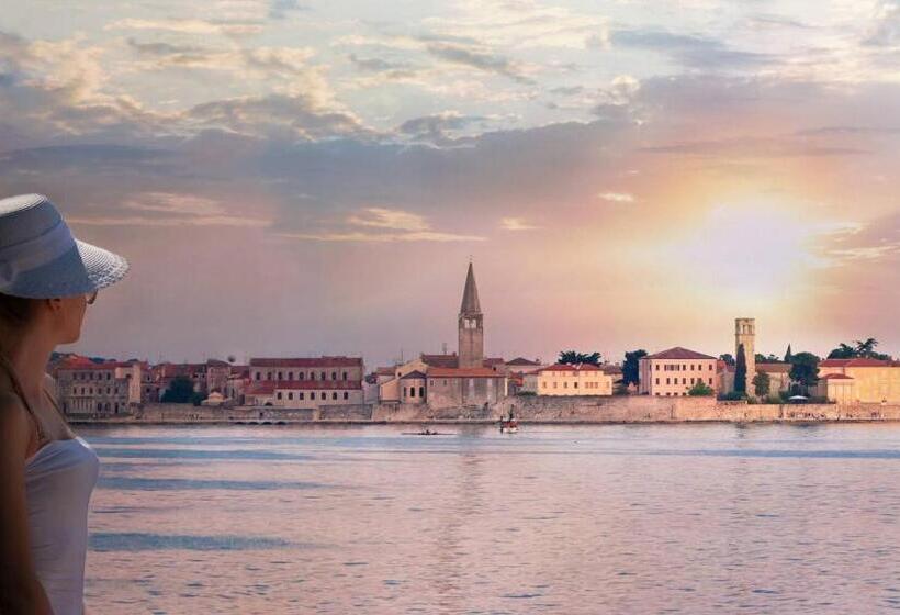 پانسیون Apartments And Rooms With Parking Space Porec   6917