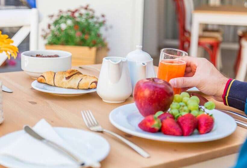 هتل De Rohan B&b