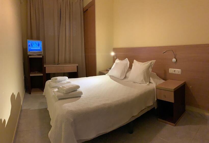 Hostal Monasterio De Rueda