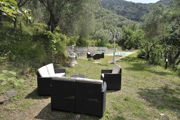 هتل Agriturismo La Grotta