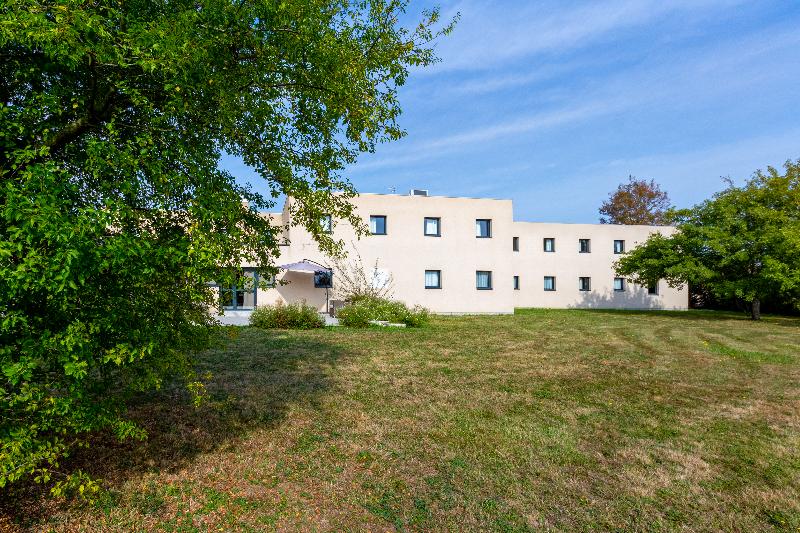 هتل B&b Hôtel Angers Parc Expos