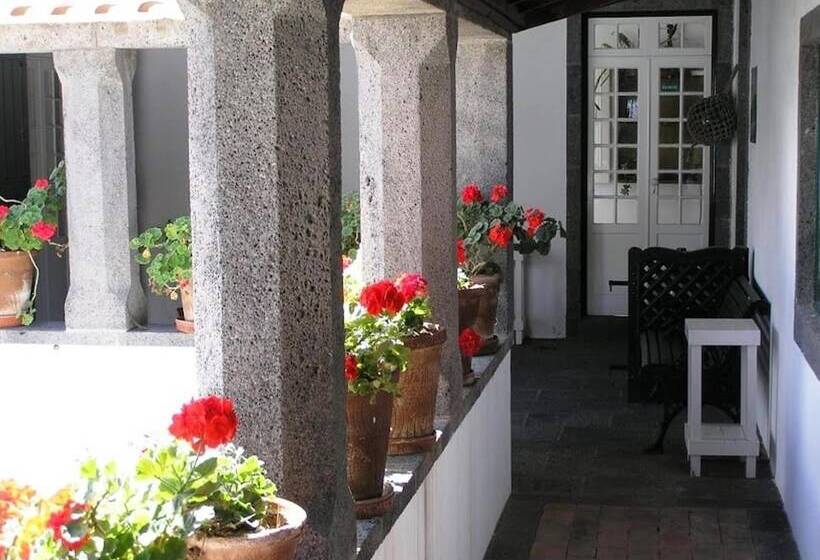 هتل Casa Das Calhetas   Turismo De Habitação