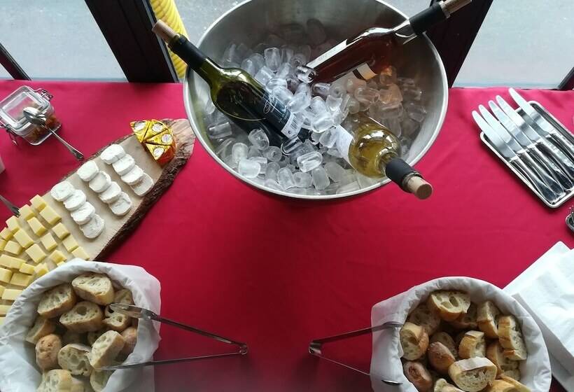 ホテル Eiffel Villa Garibaldi