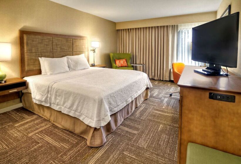 בית מלון כפרי Hampton Inn & Suites Asheville Airport