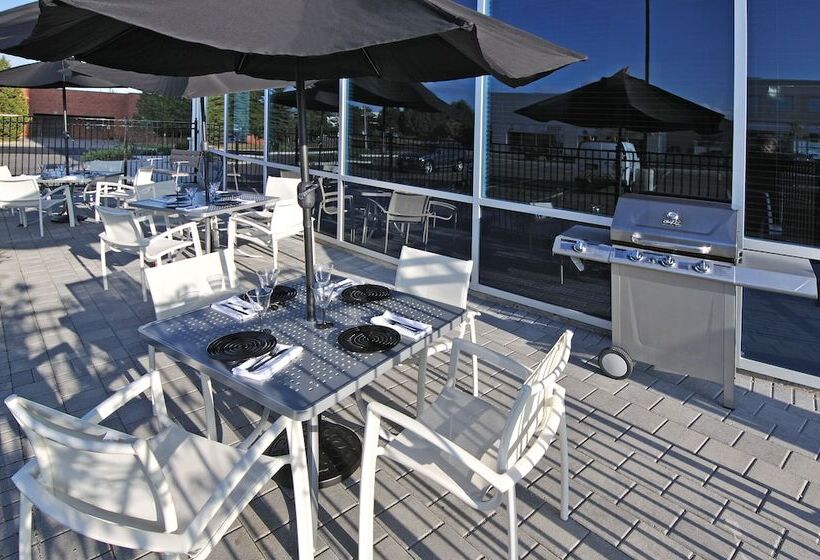 Holiday Inn Express Hotel & Suites Toronto   Markham, An Ihg