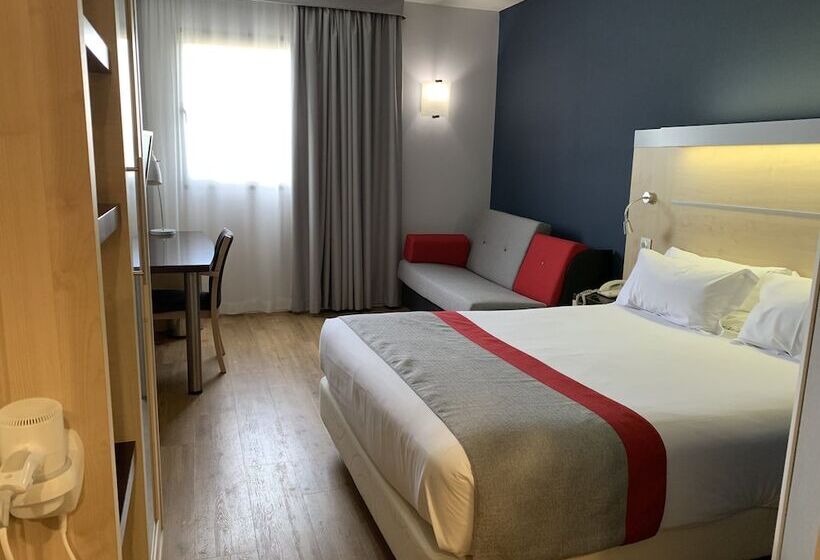 فندق Holiday Inn Express Vitoria, An Ihg