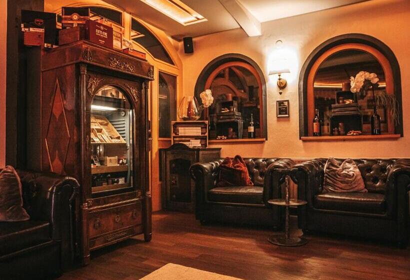 בית מלון כפרי Kristall   Adults Only