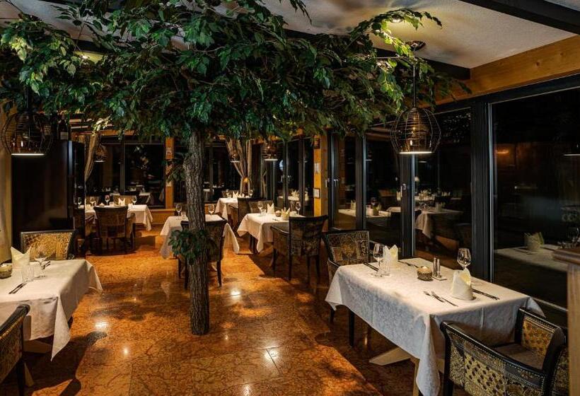 בית מלון כפרי Kristall   Adults Only