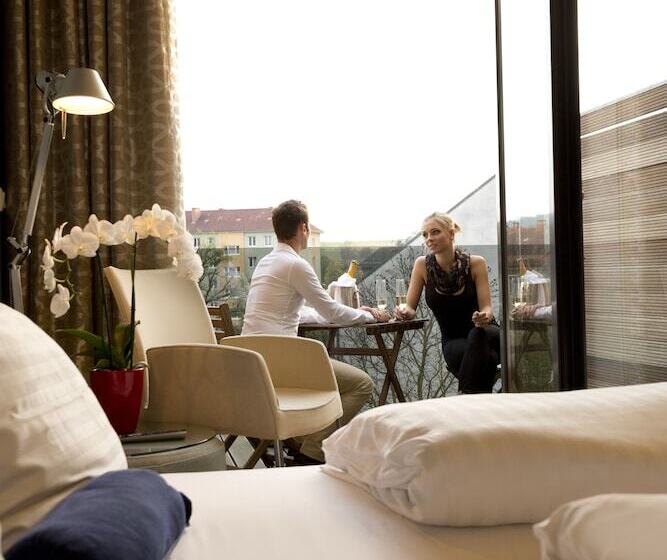 فندق Lava Inn   24 H Check In   Nähe Lkh, Landeskrankenhaus, Feldbach
