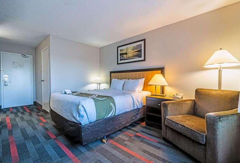 فندق Quality Inn Halifax Airport