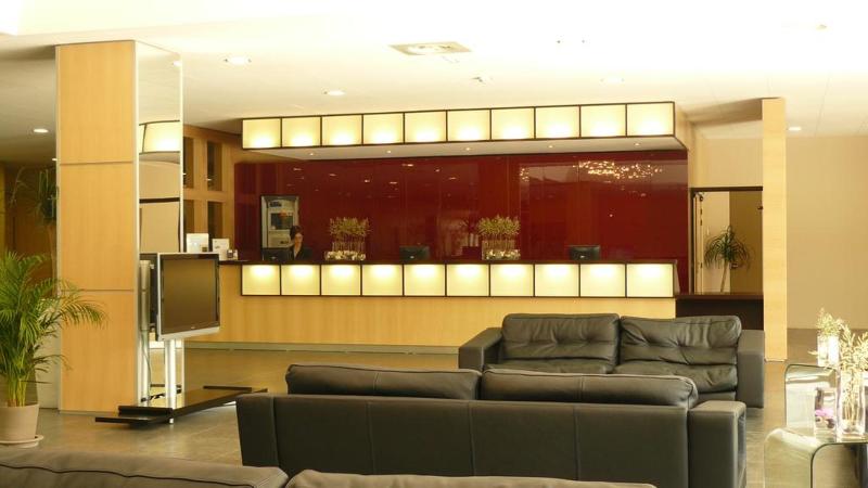 هتل Residhome Suites Paris Sénart
