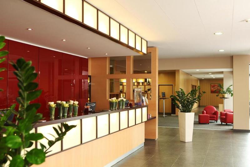 هتل Residhome Suites Paris Sénart