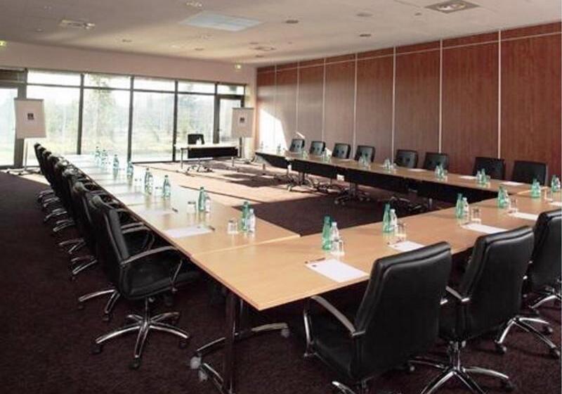 هتل Residhome Suites Paris Sénart