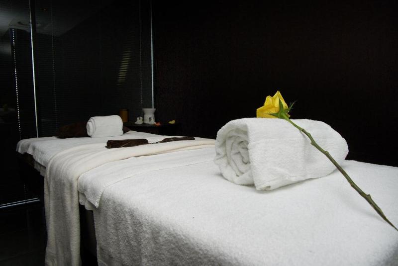 هتل Residhome Suites Paris Sénart
