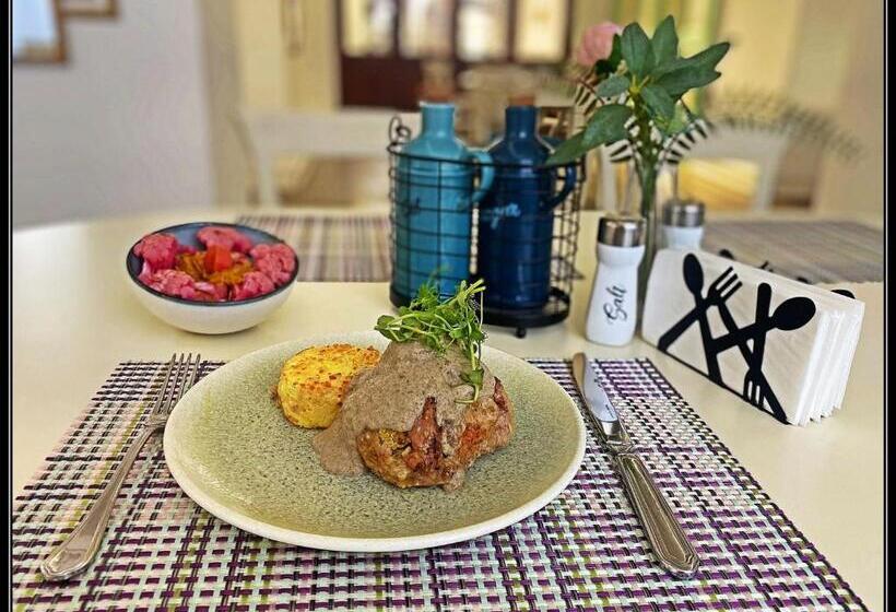 هتل Restaurant Casa Cu Tei Craiova