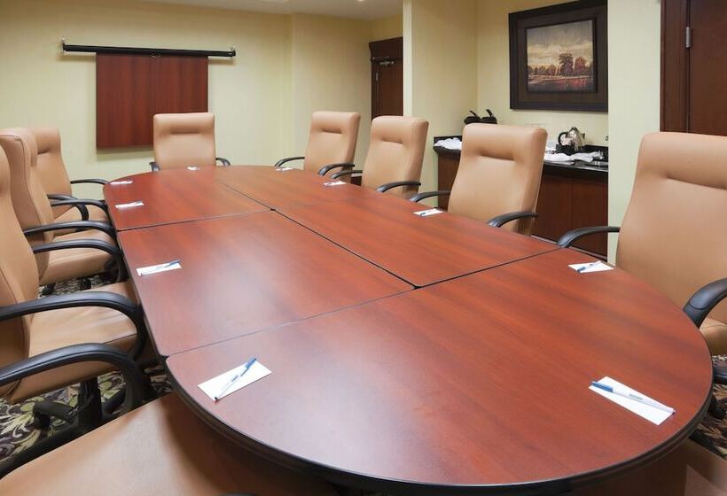 فندق Staybridge Suites Guelph, An Ihg