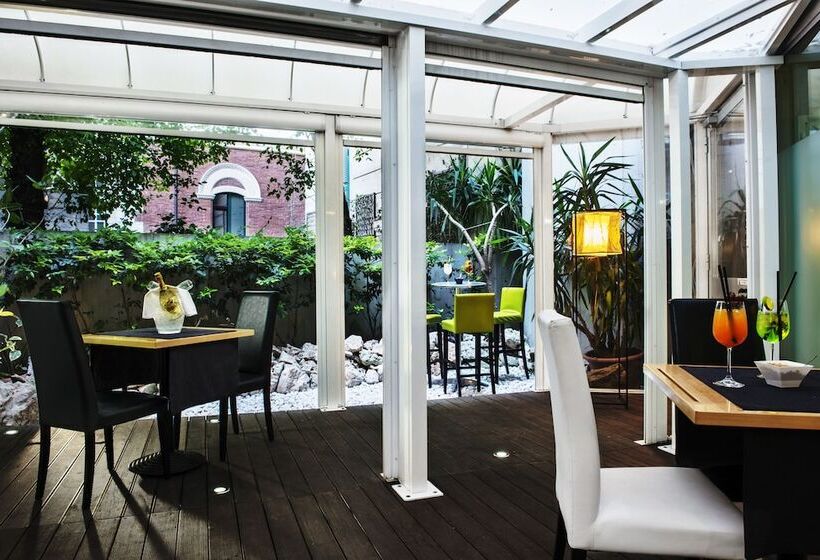 Fotos del hotel Twentyone:  13