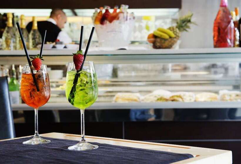 Fotos del hotel Twentyone:  35