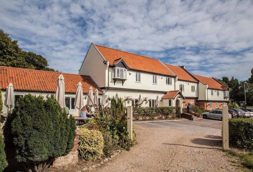 فندق Wayford Bridge Inn