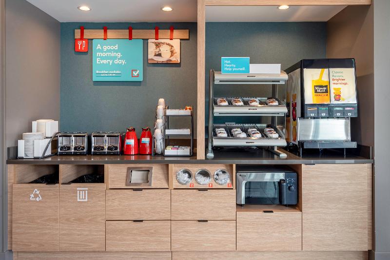 Avid Hotels Milwaukee West   Waukesha, An Ihg
