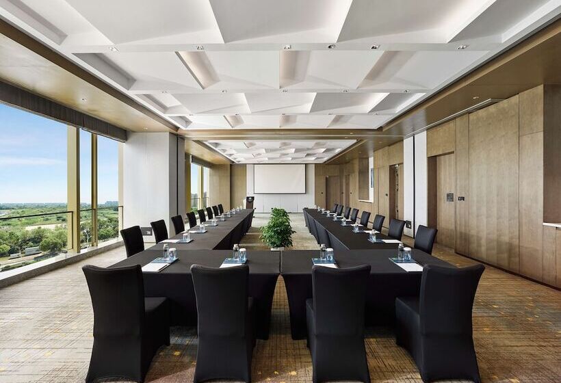 호텔 Doubletree By Hilton Qidong, China